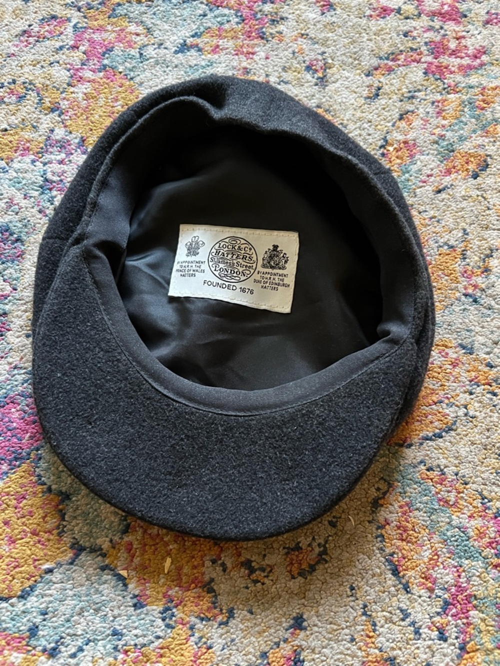 Lock & Co. Hatters of London- Wool Flat Cap in Black - Men's Accessory